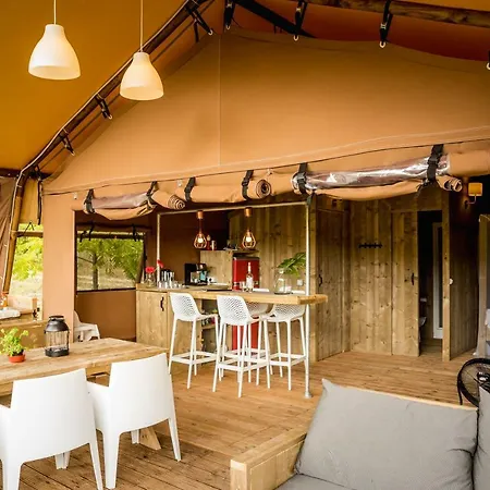 Holidays - Pian Di Boccio Роскошный шатер Беванья